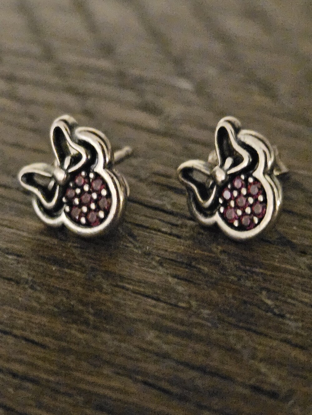 PANDORA Disney Sparkling Minnie Stud Earrings No. 290580CZR